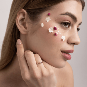 Zdjęcie z makijażem Można Subtelnie