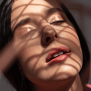 Zdjęcie z makijażem Można Subtelnie